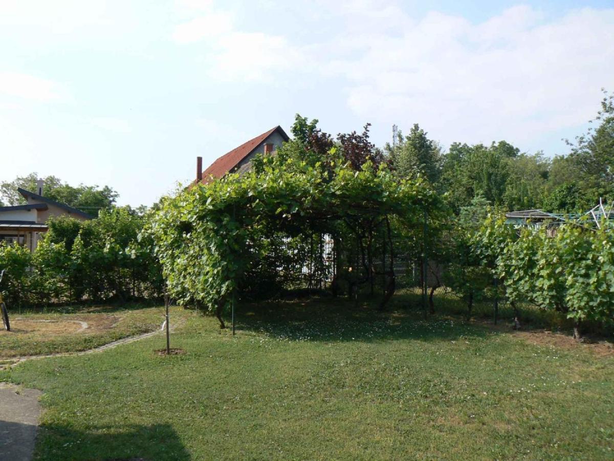 Holiday Home In Balatonfoeldvar 36529 Exterior photo